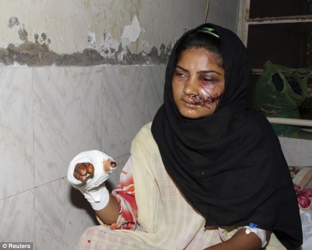 article-2650132-1E88583500000578-640_634x509